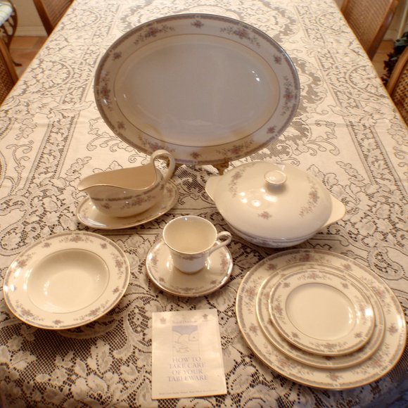 Royal Doulton Other - Royal Dalton "Rebecca" China